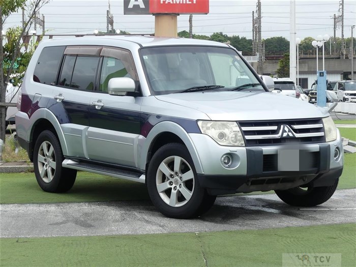 2006 Mitsubishi Pajero