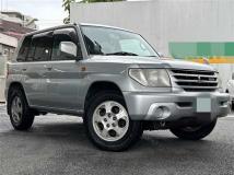 2001 Mitsubishi Pajero iO