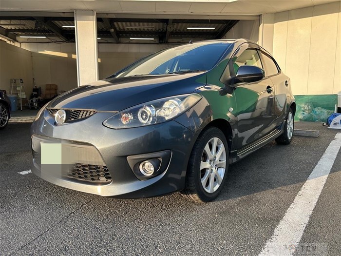 2010 Mazda Demio