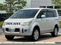 2009 Mitsubishi Delica D5