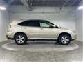 2004 Toyota Harrier