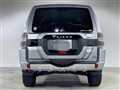 2015 Mitsubishi Pajero