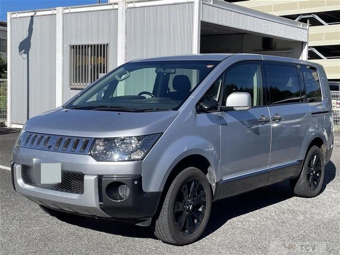 2008 Mitsubishi Delica D5