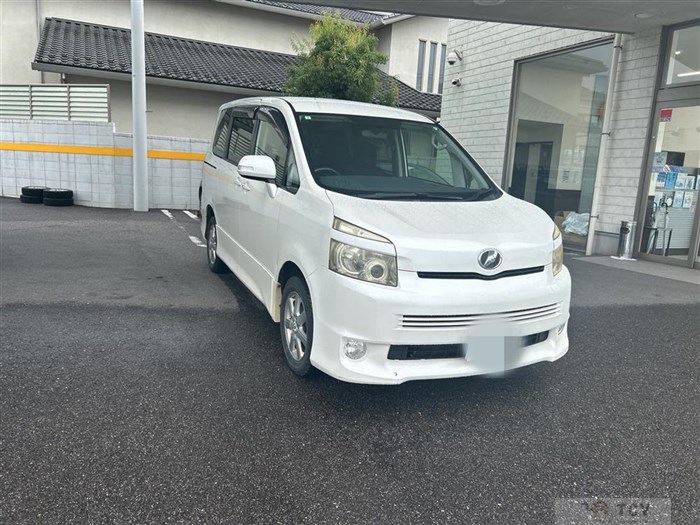 2008 Toyota Voxy