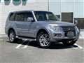 2016 Mitsubishi Pajero