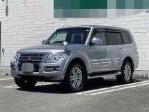 2016 Mitsubishi Pajero