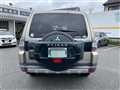 2006 Mitsubishi Pajero