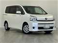 2010 Toyota Voxy