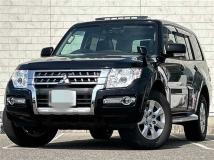 2018 Mitsubishi Pajero