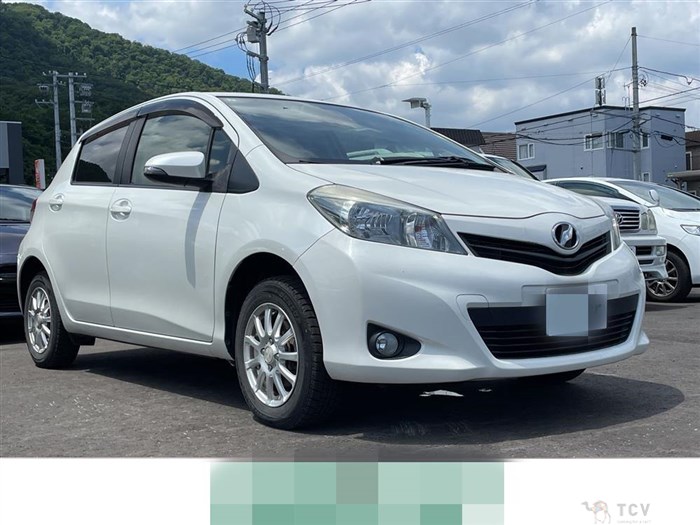 2013 Toyota Vitz
