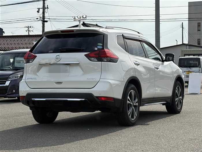 Nissan X-Trail 2019 photo 2