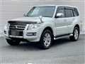 2015 Mitsubishi Pajero