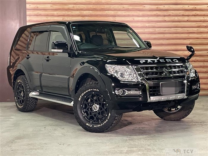 2015 Mitsubishi Pajero