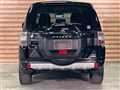 2015 Mitsubishi Pajero