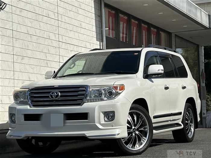 2013 Toyota Land Cruiser