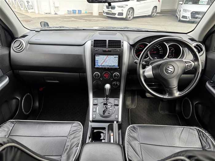 Suzuki Escudo 2013 photo 3