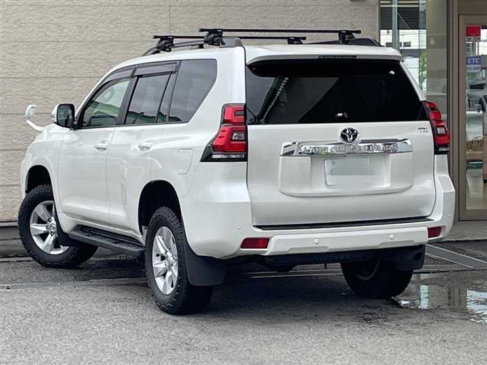 Toyota Land Cruiser Prado 2022 photo 5