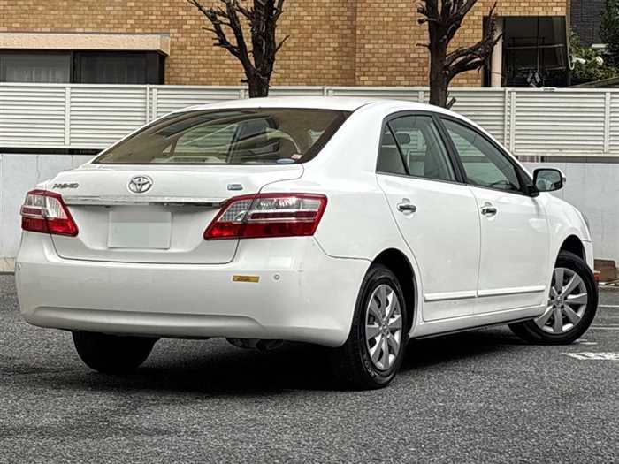 Toyota Premio 2011 photo 3