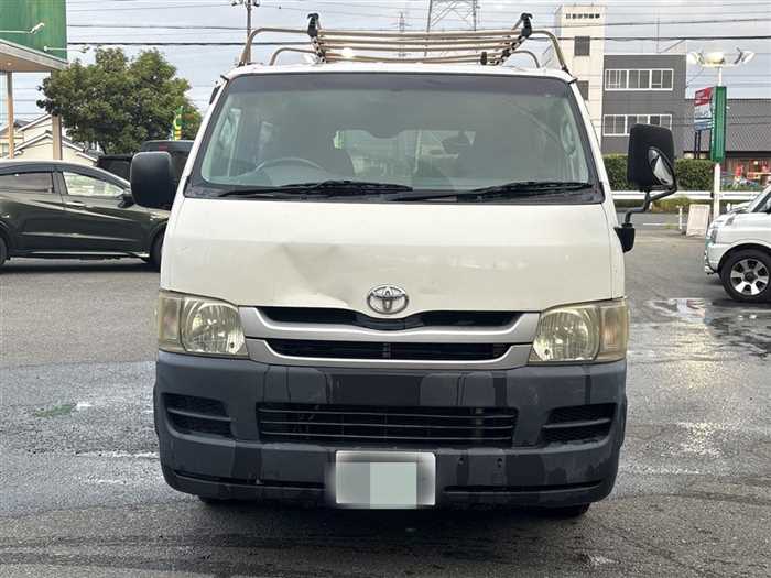 Toyota Hiace Van 2009 photo 3