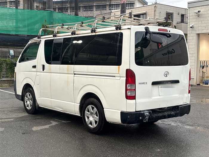 Toyota Hiace Van 2009 photo 5