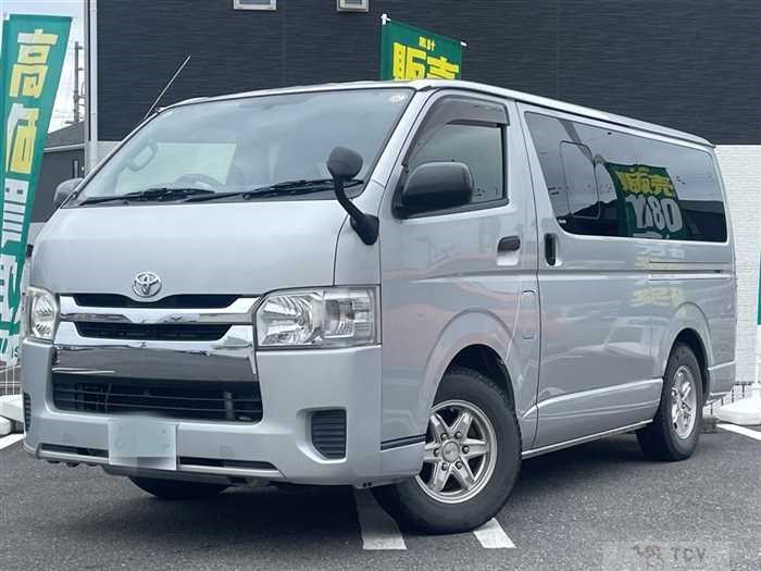 2014 Toyota Regiusace Van