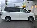 2007 Toyota Voxy