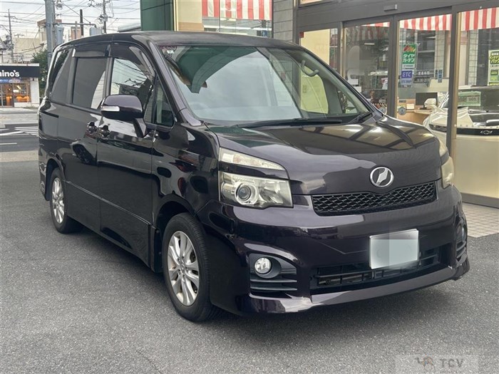 2010 Toyota Voxy
