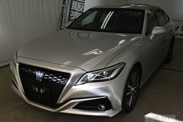 2018 Toyota Crown Hybrid