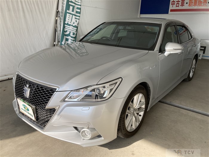 2015 Toyota Crown Hybrid