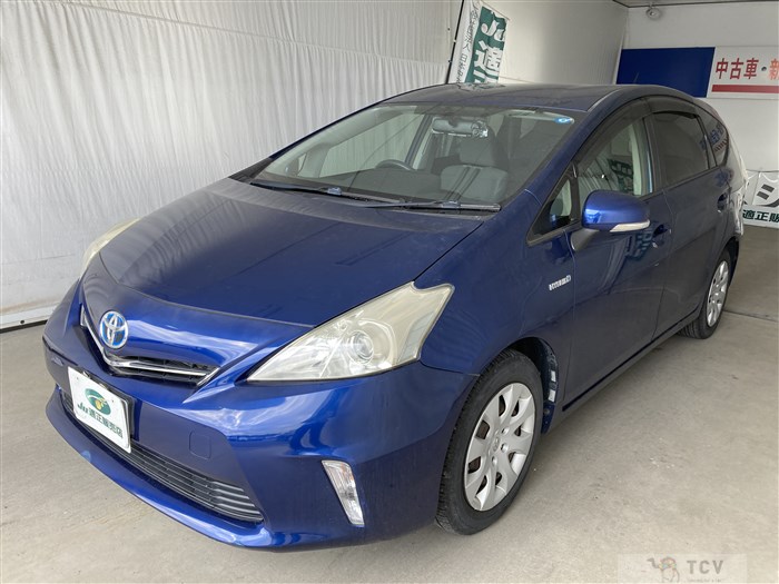 2013 Toyota PRIUS α