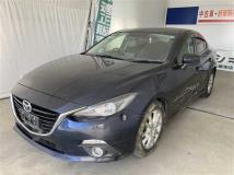 2013 Mazda Axela