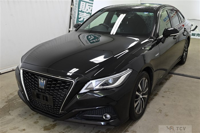 2019 Toyota Crown Hybrid