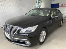 2015 Toyota Crown Hybrid
