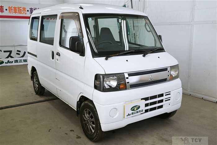 2009 Mitsubishi Minicab Van