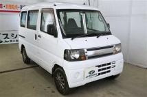 2009 Mitsubishi Minicab Van