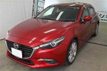 2018 Mazda Axela