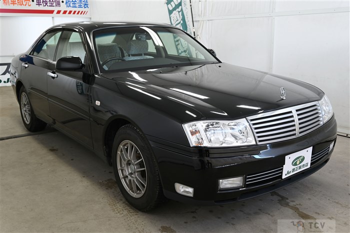 2004 Nissan Cedric Sedan