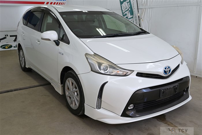 2015 Toyota PRIUS α