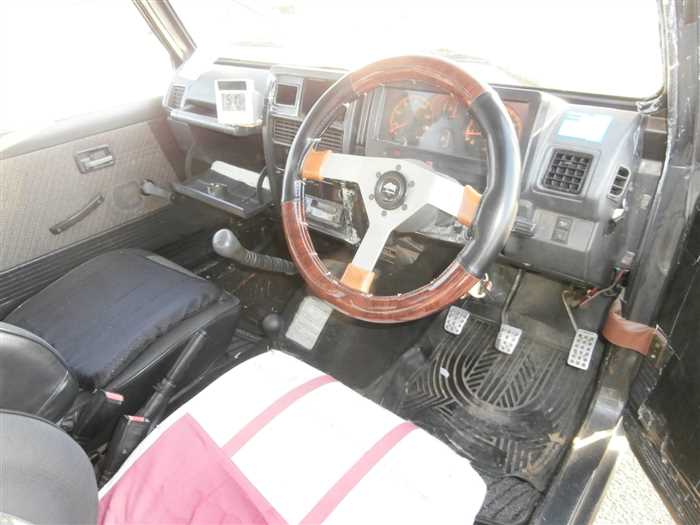 Suzuki Jimny thumbnail 11