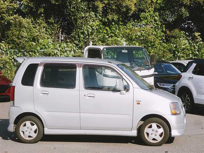 Suzuki Wagon R thumbnail 7