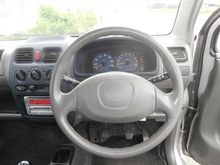 Suzuki Wagon R thumbnail 11