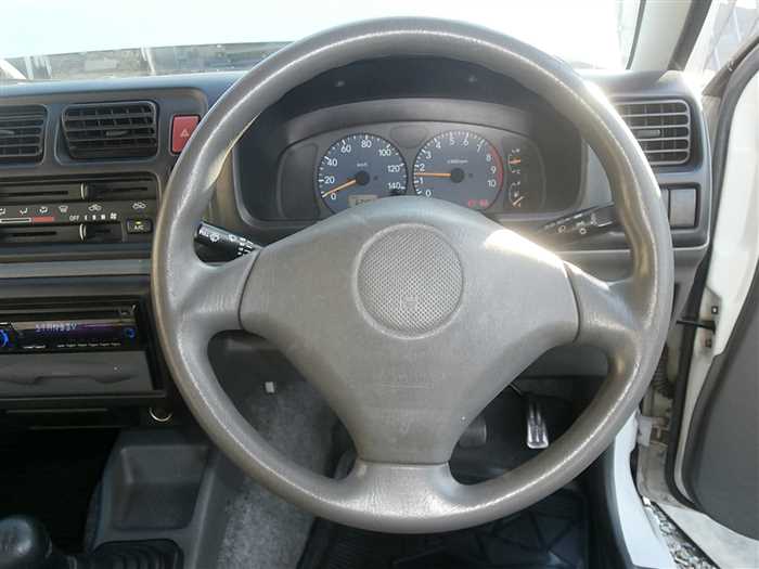 Suzuki Jimny thumbnail 8