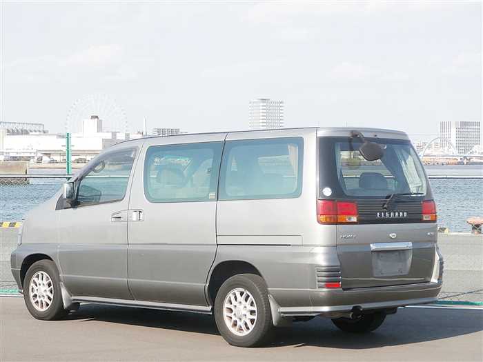1999 Nissan Elgrand
