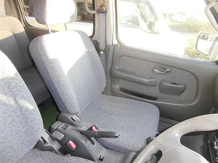 Suzuki Every Wagon thumbnail 13