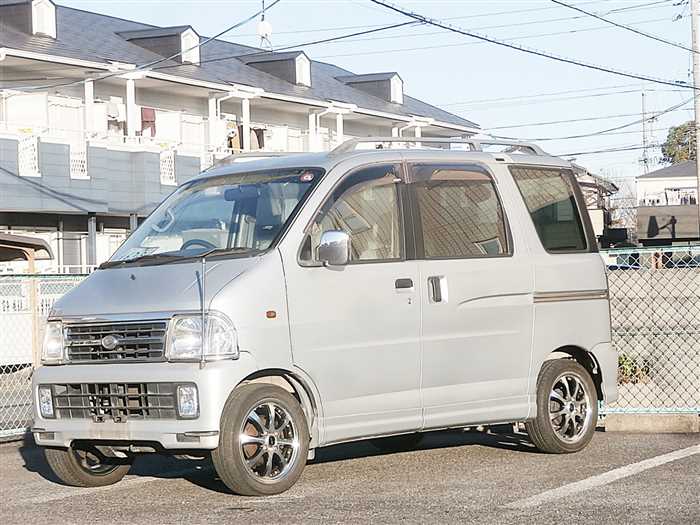 2000 Daihatsu Atrai Wagon