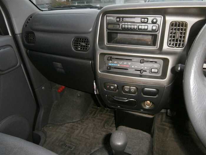 Daihatsu Atrai Wagon thumbnail 10