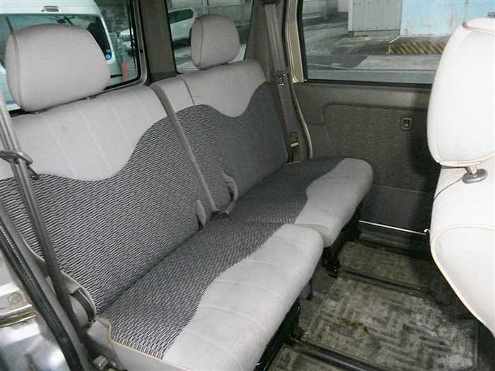 Daihatsu Atrai Wagon thumbnail 14