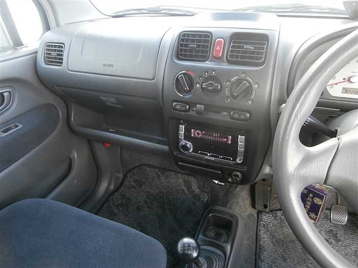 Suzuki Wagon R RR thumbnail 11