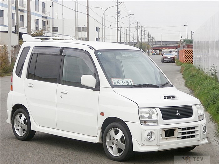 2000 Mitsubishi Toppo Bj