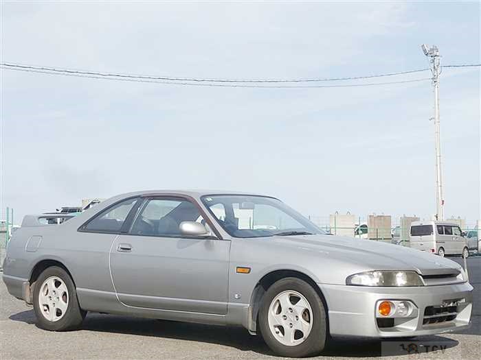 1996 Nissan Skyline Coupe
